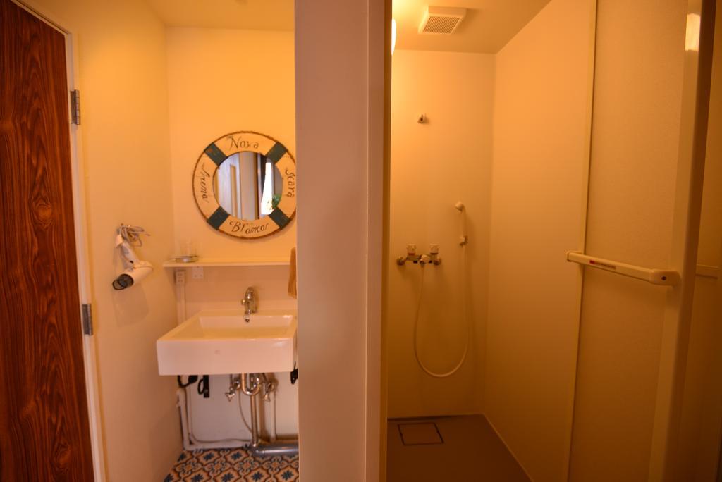 Guest House Kala นาฮะ ภายนอก รูปภาพ
