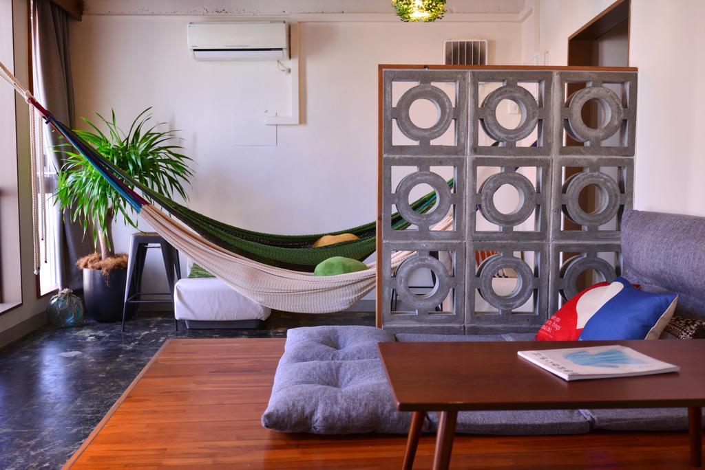 Guest House Kala นาฮะ ภายนอก รูปภาพ